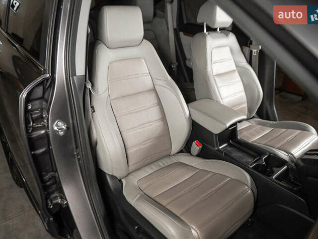 Серый Хонда СРВ, объемом двигателя 1.5 л и пробегом 46 тыс. км за 22500 $, фото 20 на Automoto.ua