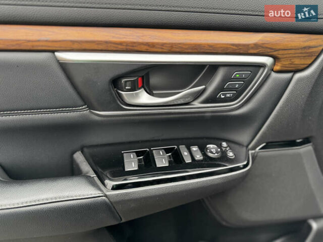 Серый Хонда СРВ, объемом двигателя 1.5 л и пробегом 172 тыс. км за 23000 $, фото 13 на Automoto.ua