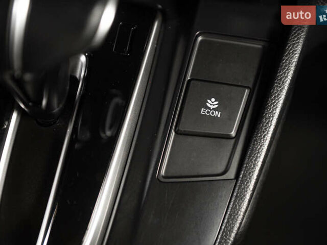 Серый Хонда СРВ, объемом двигателя 1.5 л и пробегом 46 тыс. км за 22500 $, фото 14 на Automoto.ua