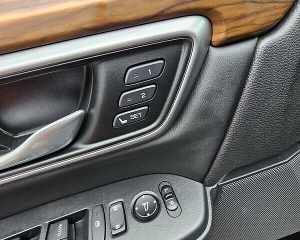 Серый Хонда СРВ, объемом двигателя 1.5 л и пробегом 22 тыс. км за 27500 $, фото 11 на Automoto.ua