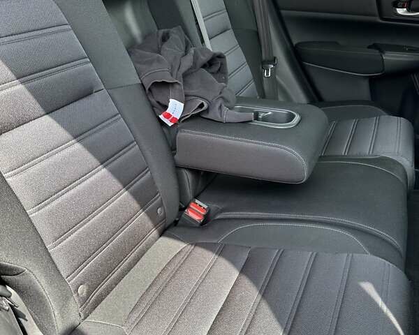 Серый Хонда СРВ, объемом двигателя 1.5 л и пробегом 120 тыс. км за 25000 $, фото 10 на Automoto.ua