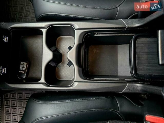 Серый Хонда СРВ, объемом двигателя 1.99 л и пробегом 57 тыс. км за 27950 $, фото 88 на Automoto.ua