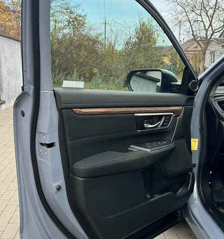 Серый Хонда СРВ, объемом двигателя 1.99 л и пробегом 70 тыс. км за 30100 $, фото 3 на Automoto.ua