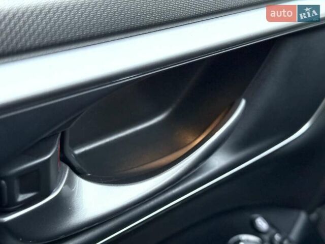 Серый Хонда СРВ, объемом двигателя 1.5 л и пробегом 42 тыс. км за 28700 $, фото 28 на Automoto.ua