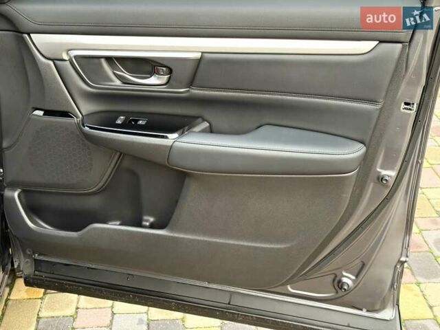 Серый Хонда СРВ, объемом двигателя 1.5 л и пробегом 42 тыс. км за 28700 $, фото 31 на Automoto.ua