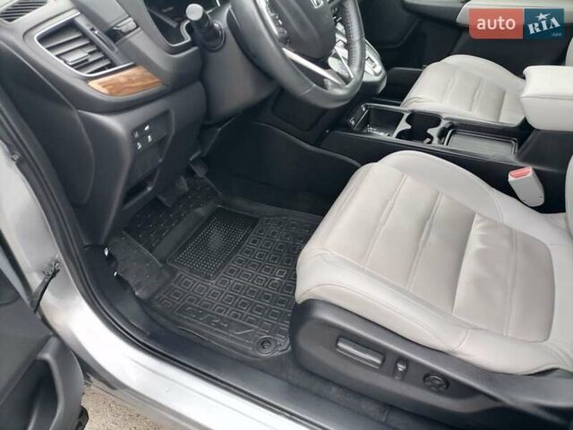 Серый Хонда СРВ, объемом двигателя 2 л и пробегом 64 тыс. км за 28999 $, фото 28 на Automoto.ua