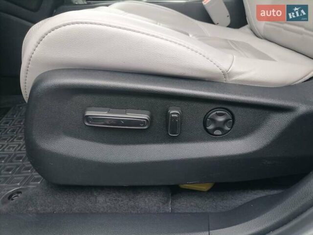 Серый Хонда СРВ, объемом двигателя 2 л и пробегом 64 тыс. км за 28999 $, фото 29 на Automoto.ua