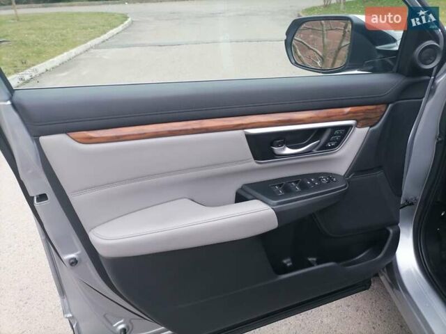 Серый Хонда СРВ, объемом двигателя 2 л и пробегом 64 тыс. км за 28999 $, фото 26 на Automoto.ua