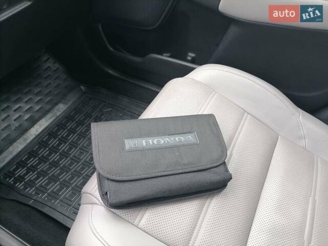Серый Хонда СРВ, объемом двигателя 2 л и пробегом 64 тыс. км за 28999 $, фото 32 на Automoto.ua