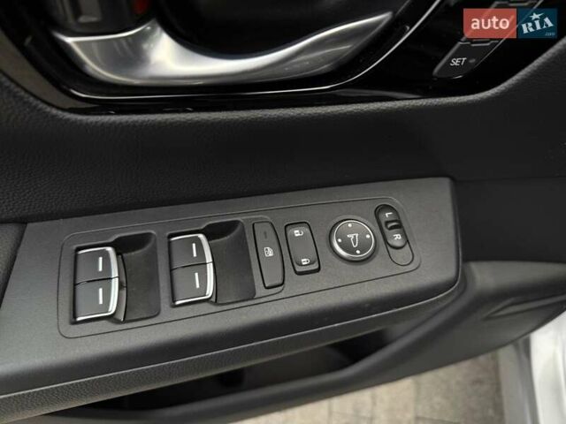 Сірий Хонда СРВ, об'ємом двигуна 1.99 л та пробігом 40 тис. км за 30500 $, фото 13 на Automoto.ua