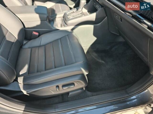 Серый Хонда СРВ, объемом двигателя 1.5 л и пробегом 10 тыс. км за 31500 $, фото 7 на Automoto.ua