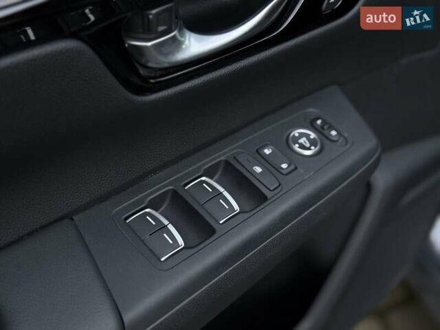 Сірий Хонда СРВ, об'ємом двигуна 1.99 л та пробігом 18 тис. км за 51999 $, фото 37 на Automoto.ua