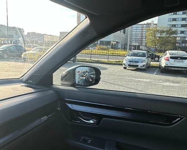 Хонда СРВ 2023 в Львове на Automoto.ua Серый Хонда СРВ, объемом двигателя 1.99 л и пробегом 39 тыс. км за 36500 $, фото 22 на Automoto.ua