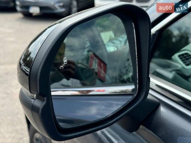 Сірий Хонда СРВ, об'ємом двигуна 2 л та пробігом 5 тис. км за 46690 $, фото 17 на Automoto.ua