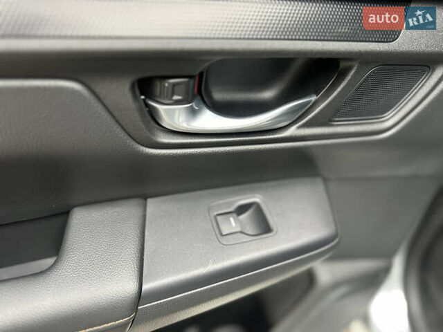 Сірий Хонда СРВ, об'ємом двигуна 1.99 л та пробігом 10 тис. км за 38499 $, фото 27 на Automoto.ua