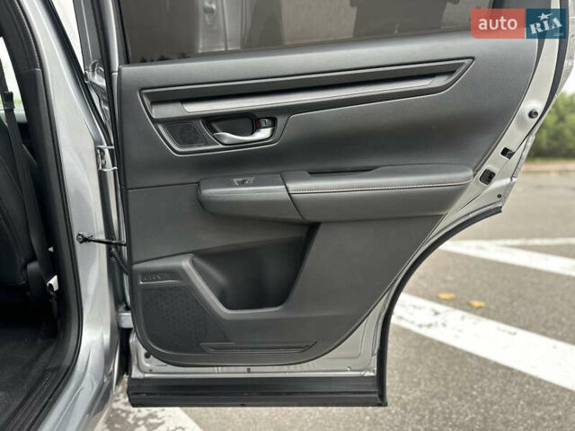 Сірий Хонда СРВ, об'ємом двигуна 1.99 л та пробігом 10 тис. км за 38499 $, фото 32 на Automoto.ua