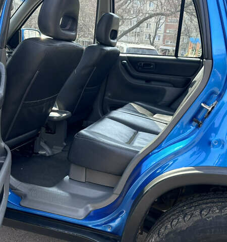 Синий Хонда СРВ, объемом двигателя 2 л и пробегом 409 тыс. км за 5999 $, фото 17 на Automoto.ua