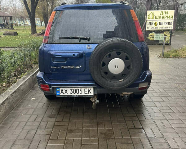 Синий Хонда СРВ, объемом двигателя 2 л и пробегом 300 тыс. км за 6500 $, фото 2 на Automoto.ua