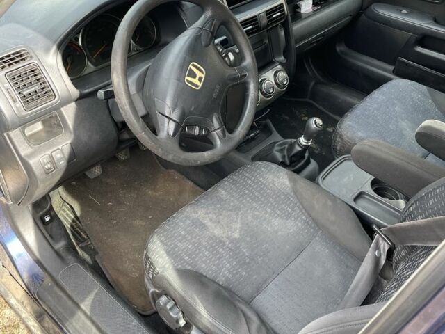 Синий Хонда СРВ, объемом двигателя 2.2 л и пробегом 391 тыс. км за 4700 $, фото 4 на Automoto.ua