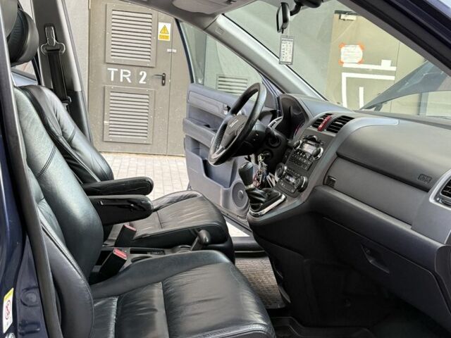 Синий Хонда СРВ, объемом двигателя 2.2 л и пробегом 258 тыс. км за 5800 $, фото 7 на Automoto.ua