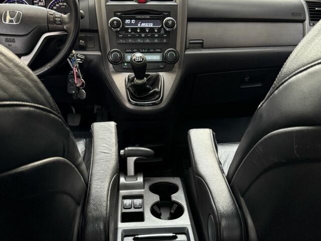 Синий Хонда СРВ, объемом двигателя 2.2 л и пробегом 258 тыс. км за 5800 $, фото 6 на Automoto.ua