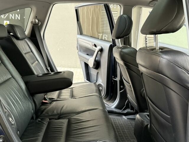 Синий Хонда СРВ, объемом двигателя 2.2 л и пробегом 258 тыс. км за 5800 $, фото 4 на Automoto.ua