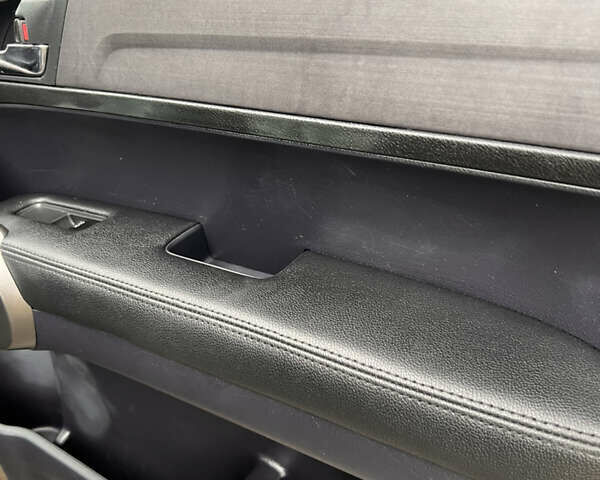 Синий Хонда СРВ, объемом двигателя 2 л и пробегом 247 тыс. км за 7850 $, фото 14 на Automoto.ua