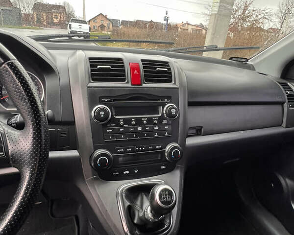 Синий Хонда СРВ, объемом двигателя 2 л и пробегом 247 тыс. км за 7850 $, фото 23 на Automoto.ua