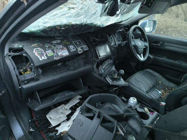 Синий Хонда СРВ, объемом двигателя 2.2 л и пробегом 250 тыс. км за 1900 $, фото 2 на Automoto.ua