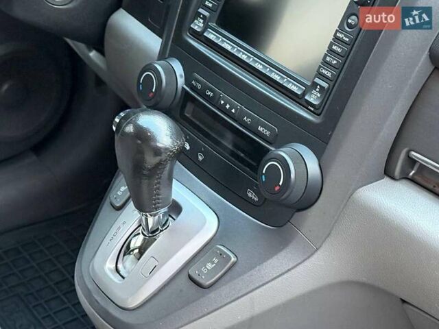 Синий Хонда СРВ, объемом двигателя 2.4 л и пробегом 196 тыс. км за 9490 $, фото 12 на Automoto.ua