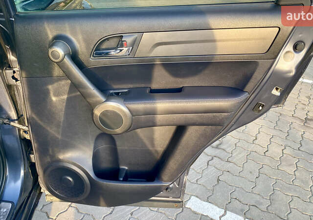 Синий Хонда СРВ, объемом двигателя 2.2 л и пробегом 245 тыс. км за 13800 $, фото 30 на Automoto.ua
