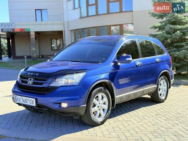Синий Хонда СРВ, объемом двигателя 2.2 л и пробегом 257 тыс. км за 12900 $, фото 1 на Automoto.ua