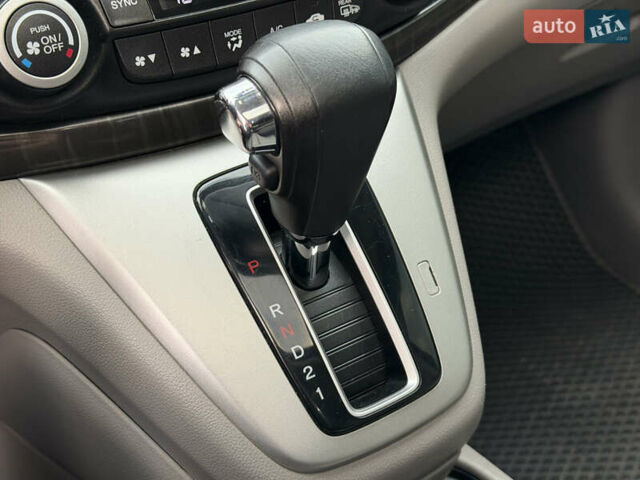 Синий Хонда СРВ, объемом двигателя 2.4 л и пробегом 250 тыс. км за 12777 $, фото 50 на Automoto.ua