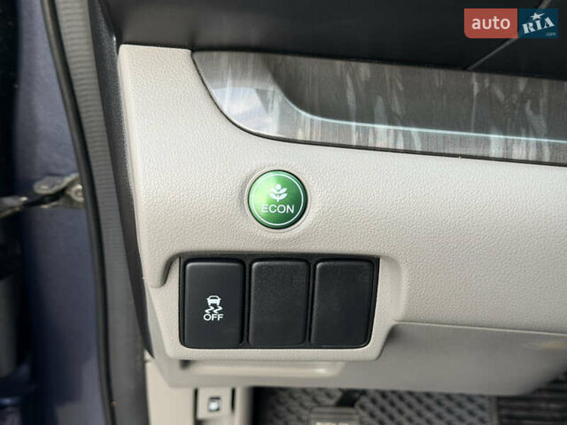 Синий Хонда СРВ, объемом двигателя 2.4 л и пробегом 250 тыс. км за 12777 $, фото 46 на Automoto.ua