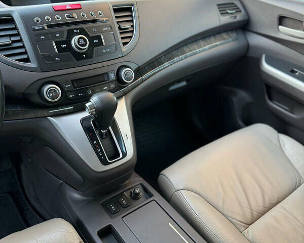 Синий Хонда СРВ, объемом двигателя 2.4 л и пробегом 233 тыс. км за 15500 $, фото 16 на Automoto.ua