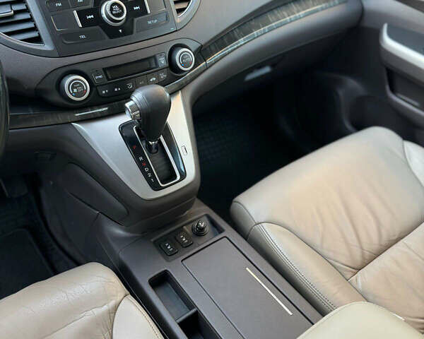 Синій Хонда СРВ, об'ємом двигуна 2.4 л та пробігом 233 тис. км за 15900 $, фото 13 на Automoto.ua