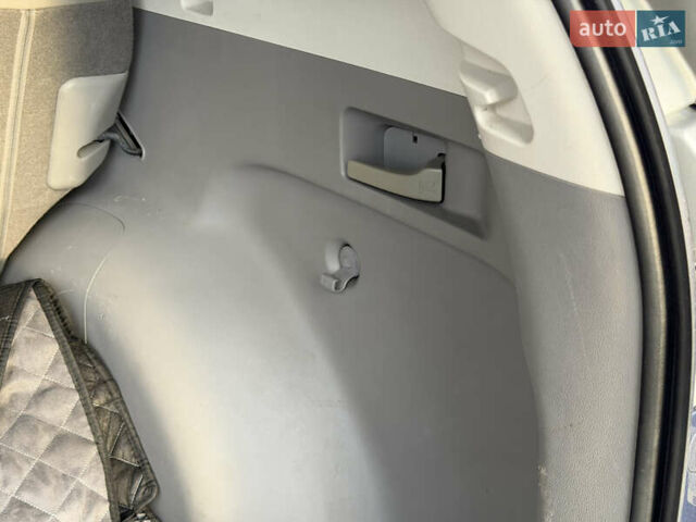 Синий Хонда СРВ, объемом двигателя 2.4 л и пробегом 250 тыс. км за 12777 $, фото 83 на Automoto.ua