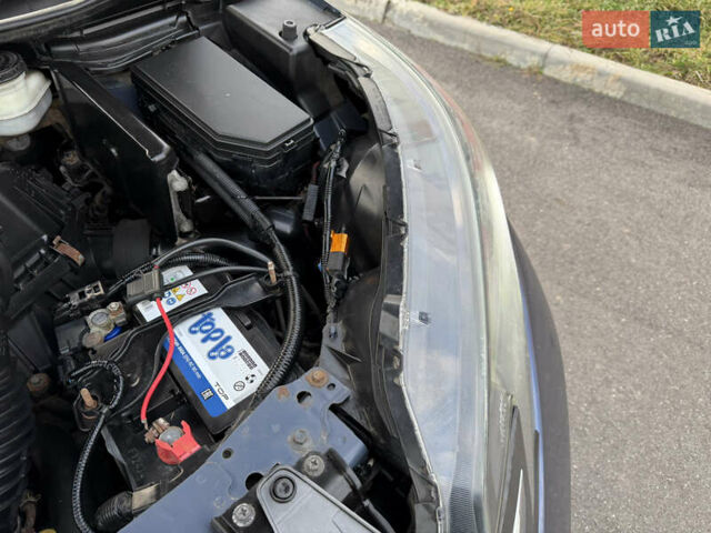 Синий Хонда СРВ, объемом двигателя 2.4 л и пробегом 250 тыс. км за 12777 $, фото 98 на Automoto.ua