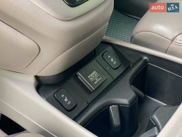 Хонда СРВ 2014 в Киеве на Automoto.ua Синий Хонда СРВ, объемом двигателя 2.4 л и пробегом 143 тыс. км за 16490 $, фото 24 на Automoto.ua