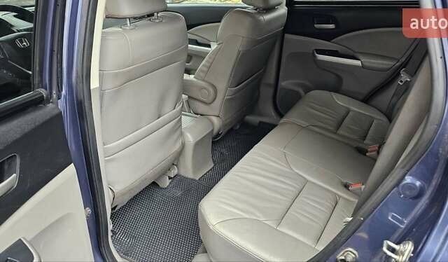 Хонда СРВ 2014 в Василькове на Automoto.ua Синий Хонда СРВ, объемом двигателя 2.35 л и пробегом 190 тыс. км за 15800 $, фото 14 на Automoto.ua