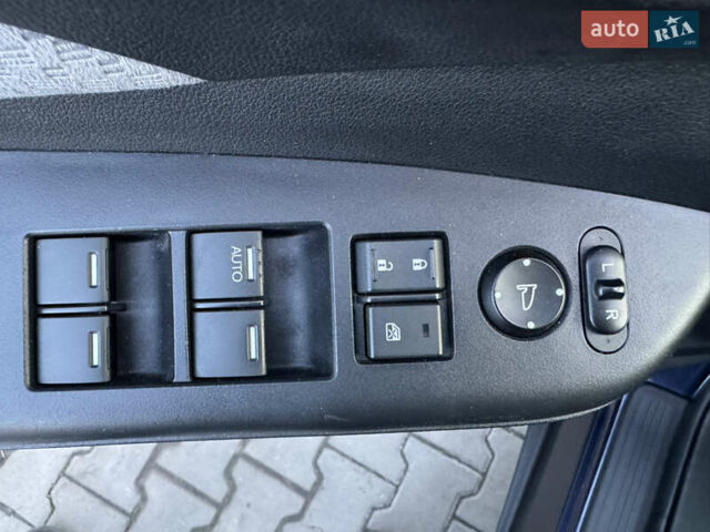 Синій Хонда СРВ, об'ємом двигуна 2.35 л та пробігом 63 тис. км за 18700 $, фото 38 на Automoto.ua