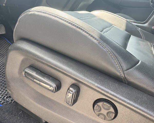 Синий Хонда СРВ, объемом двигателя 1.5 л и пробегом 120 тыс. км за 23200 $, фото 21 на Automoto.ua