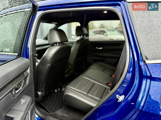 Хонда СРВ 2023 в Тернополе на Automoto.ua Синий Хонда СРВ, объемом двигателя 1.99 л и пробегом 18 тыс. км за 33999 $, фото 44 на Automoto.ua