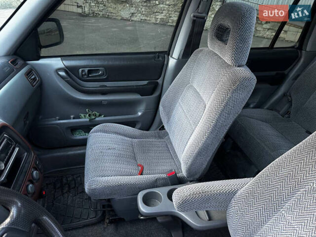 Зелений Хонда СРВ, об'ємом двигуна 2 л та пробігом 368 тис. км за 4000 $, фото 11 на Automoto.ua