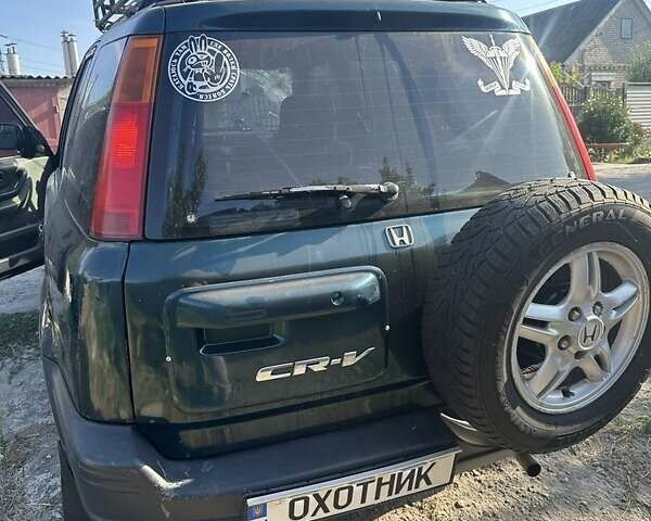 Зеленый Хонда СРВ, объемом двигателя 2 л и пробегом 399 тыс. км за 2000 $, фото 4 на Automoto.ua