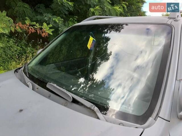 Зеленый Хонда СРВ, объемом двигателя 2 л и пробегом 220 тыс. км за 3800 $, фото 2 на Automoto.ua