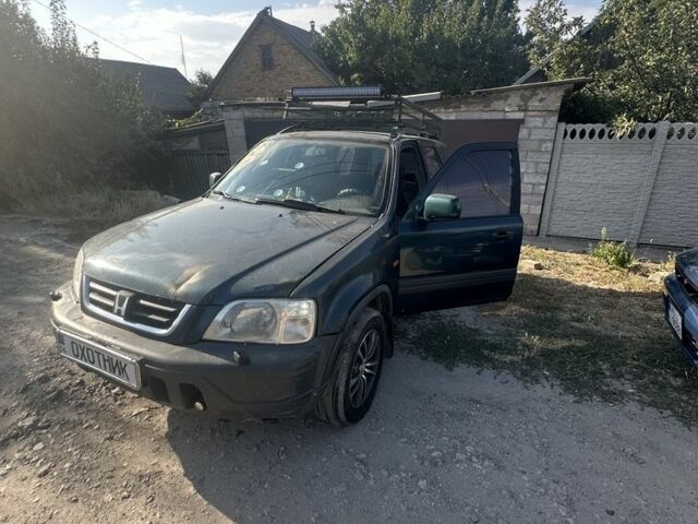 Зеленый Хонда СРВ, объемом двигателя 2 л и пробегом 399 тыс. км за 2000 $, фото 1 на Automoto.ua