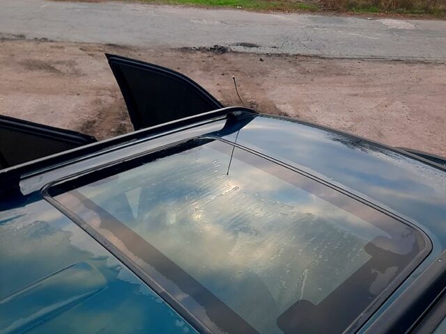 Зеленый Хонда СРВ, объемом двигателя 2 л и пробегом 240 тыс. км за 5800 $, фото 2 на Automoto.ua