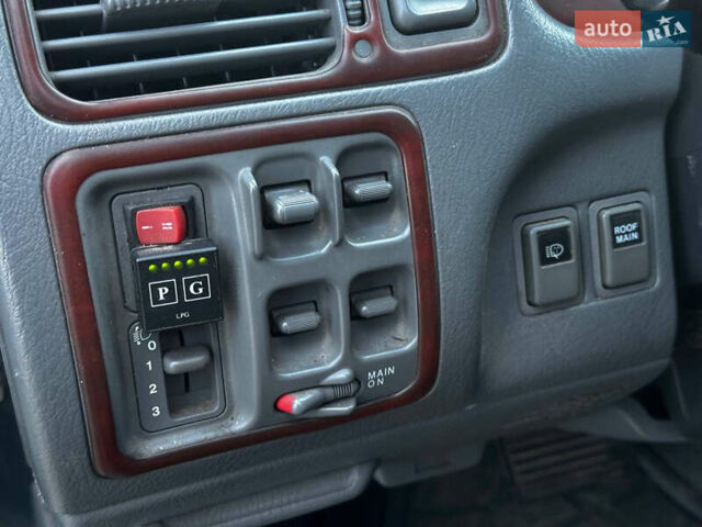 Зелений Хонда СРВ, об'ємом двигуна 2 л та пробігом 368 тис. км за 4000 $, фото 17 на Automoto.ua