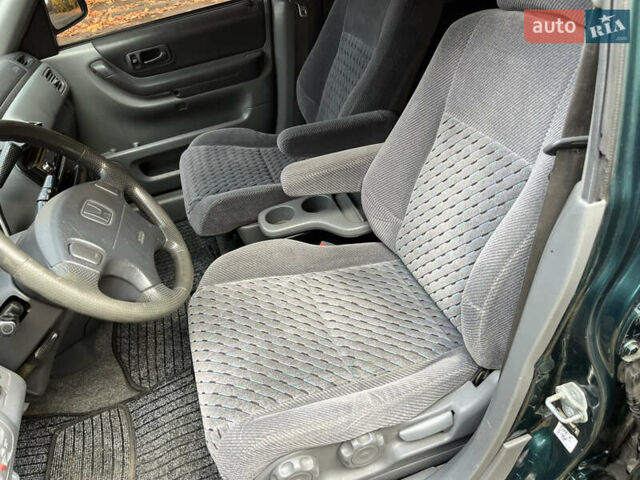 Зелений Хонда СРВ, об'ємом двигуна 1.97 л та пробігом 331 тис. км за 5300 $, фото 20 на Automoto.ua